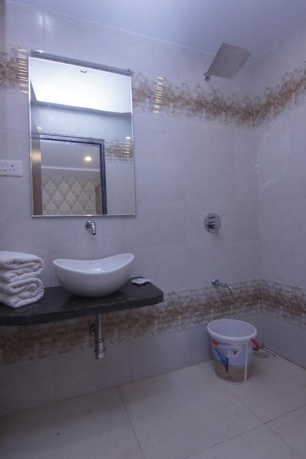 ซันไชน์ รีสอร์ต Hotel โลนาวาลา ภายนอก รูปภาพ